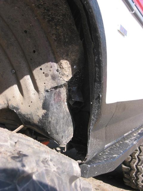 1985 Ford Bronco - Rolled my fenders up to give it a factor look. Still need to work on the inner fender some. But that will happen this winter.