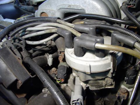 1990 Lincoln Town Car - The old cap was heavily pitted and arc'd inside and thr rotor was really badly burned and worn.