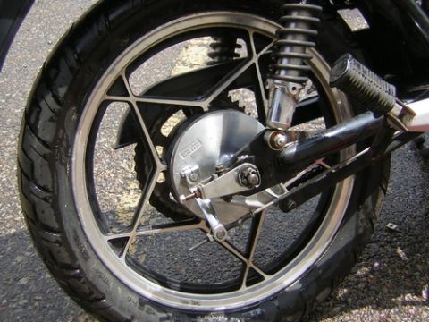 1983 Suzuki X-90 - Shined up wheel, looking good.