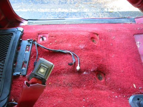 1990 Ford Bronco - boom, seat gone, and that bracket tha ti have no idea what was too is also going missing