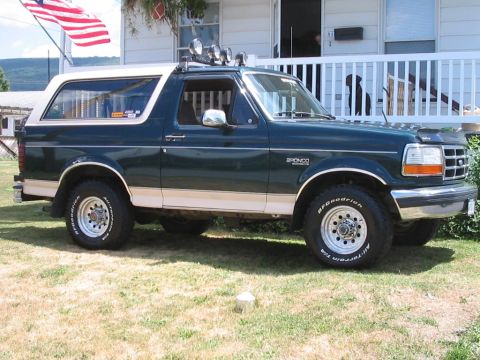 1992 Ford Bronco - This 1992 Ford Bronco features a two-tone paint scheme and auxiliary lighting mounted on the roof rack.