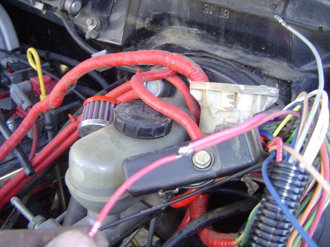 1989 Ford Bronco - Soldering the red wires together