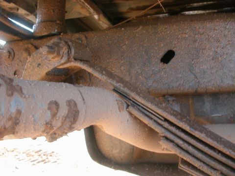 1984 Ford Bronco - this is what is preventing the back tires from staying planted......
