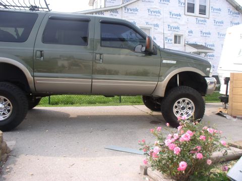 2000 Ford Excursion photo