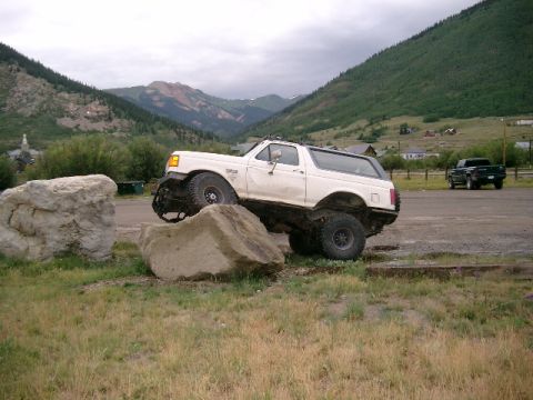 1996 Ford Bronco - Side view for perspective.