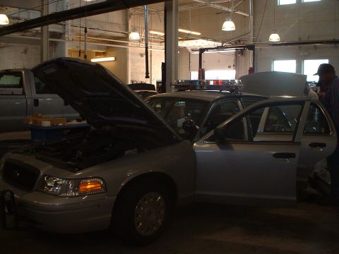 1999 Ford Crown Victoria - Misc equipment getting installed in this 2005 Crown Vic.
