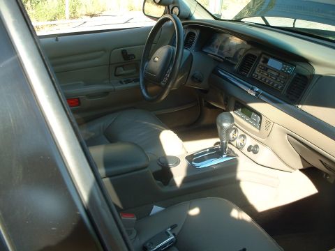 1999 Ford Crown Victoria - Interior shot