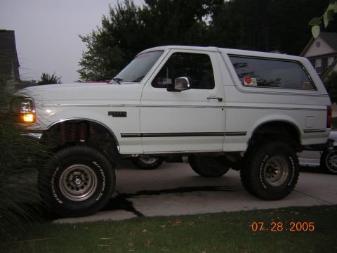 1992 Ford Bronco photo