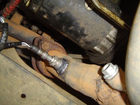 1989 Ford Bronco - Passenger side O2 moved up the pipe, and the old location plugged
