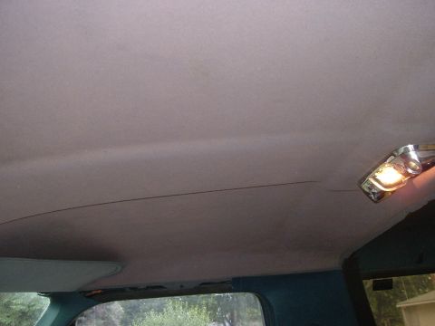 1982 Ford Bronco - Put the headliner from the '89 in 8-10-05 MUCH better. Still have to put the trim pieces on.