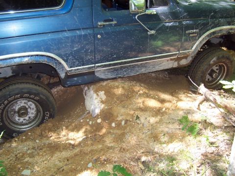 1982 Ford Bronco - Here I am stuck on the rock.