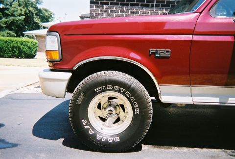 1996 Ford F-150 - Shiny wheels.