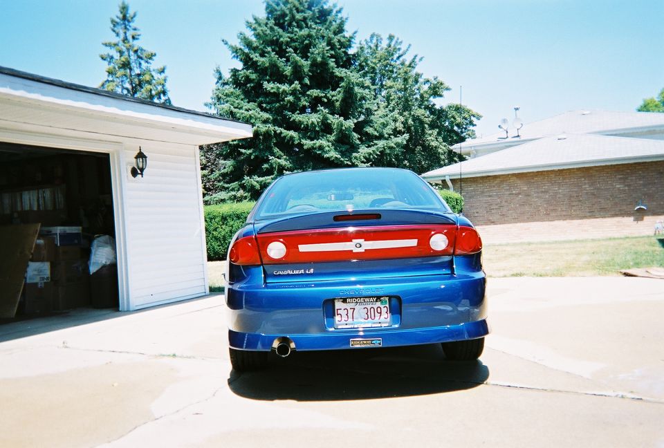 My mom's 2003 Chevy Cavalier.