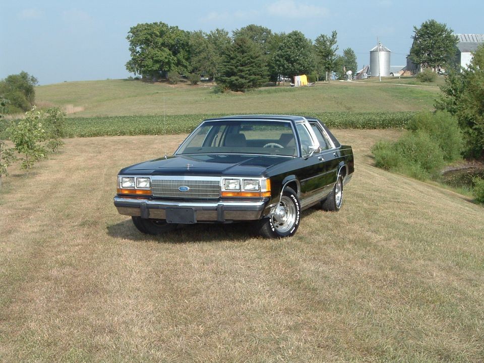 1989 Ford Crown Victoria LTD “LTD Crown Vic”