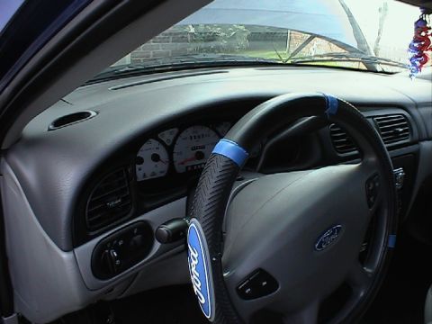 2000 Ford Taurus photo
