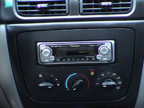 2000 Ford Taurus photo
