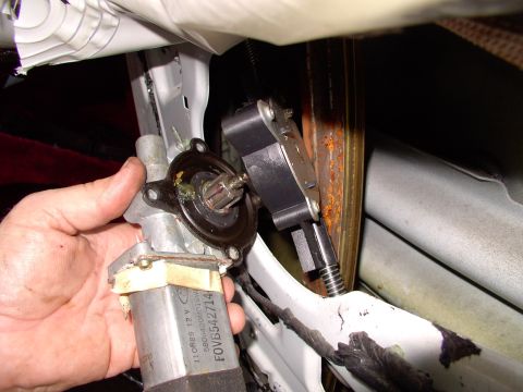 1990 Lincoln Town Car - Now you and the motor can head to the bench, leaving the cable gearbox ALONE and untouched.
