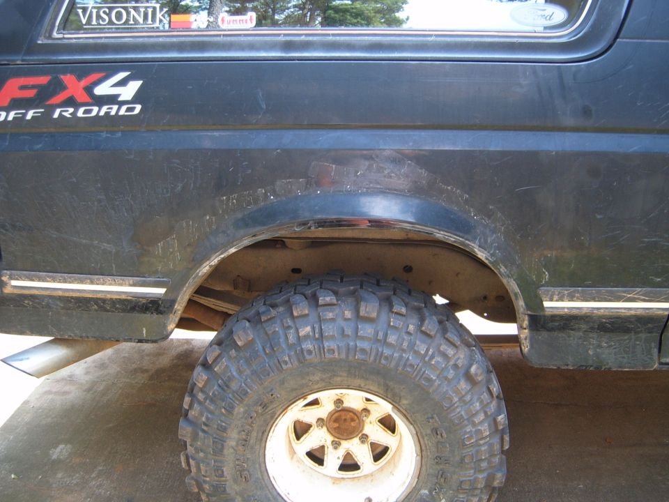 1988 Ford Bronco FX4 off road fender trim and wheel