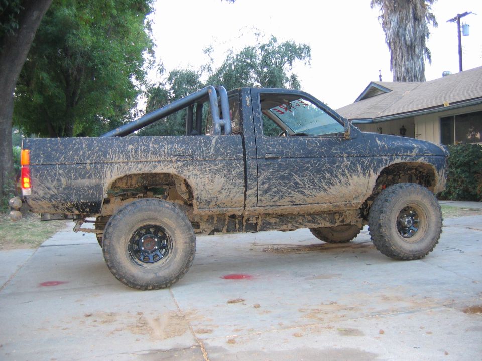 1991 Nissan Pathfinder “Spectre”