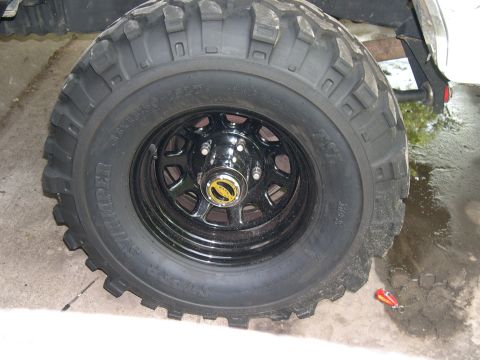 1992 Ford Bronco - warn hubs