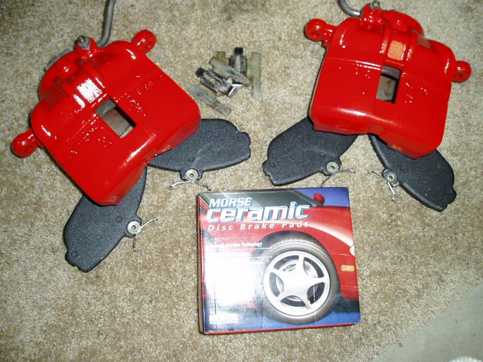 Red brake calipers and Morse ceramic disc brake pads box