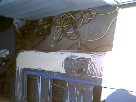 1990 Ford Bronco - ARRRGH! Bondo! Hopefully it's not too bad