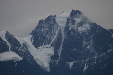 2003 Jeep TJ - Zoomed all the way in on one of the peaks of the previous picture.