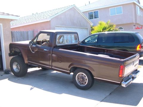 1985 Ford Ranger - This pickup truck appears to be from the early 1980s, not a 1985 model.