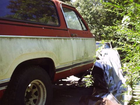 1986 Ford F-250 “tug nut”