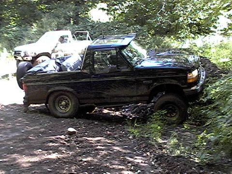 1995 Ford Bronco photo