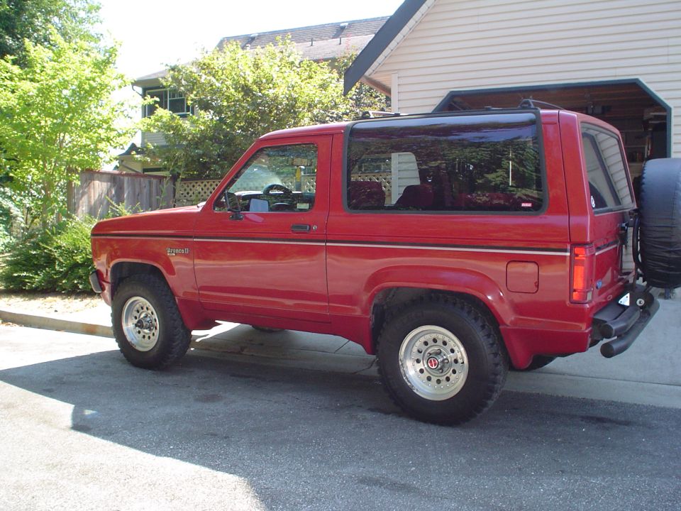 1988 Ford Bronco II “Scarlett”