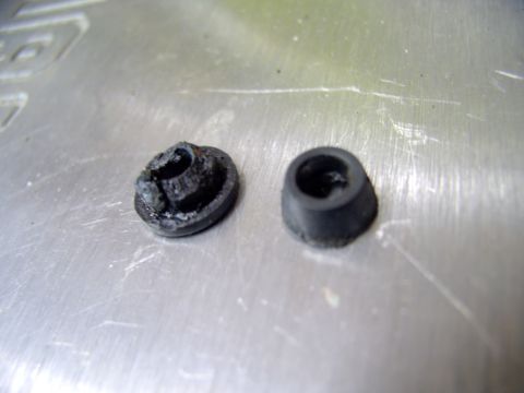 1990 Lincoln Town Car - Just as well, look at the condition of the original stock part.