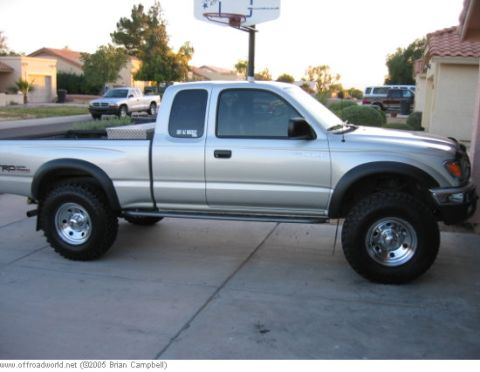 2004 Toyota Tacoma photo