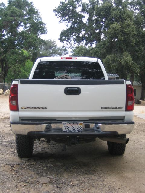 2003 Chevrolet Silverado 2500 photo