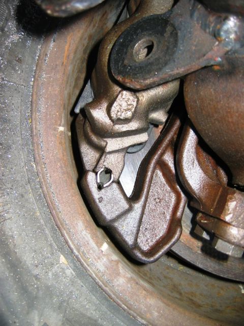 1985 Ford Bronco - bottom of caliper