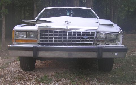 1986 Ford Crown Victoria LTD - Damage pic 2