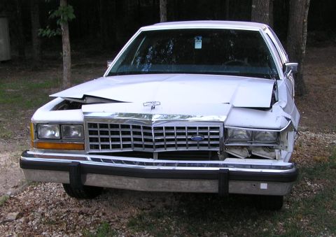 1986 Ford Crown Victoria LTD - Damage pic 3