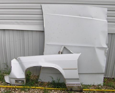 1986 Ford Crown Victoria LTD - damaged body panels