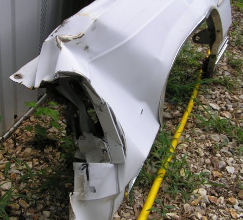 1986 Ford Crown Victoria LTD - damage on fender