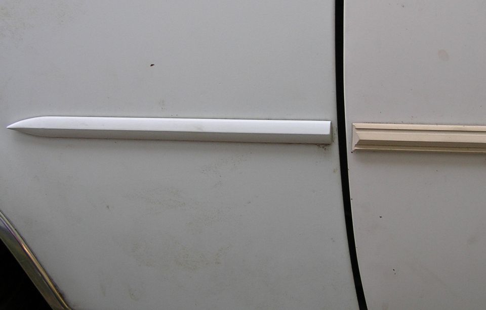 difference in molding