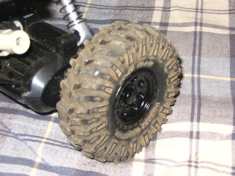 1993 Toyota 4Runner - cut tires...