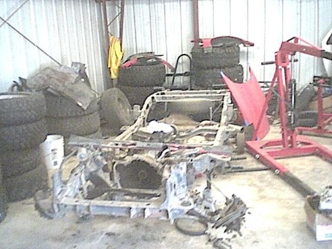 1991 Nissan Pathfinder - My old 2wd frame. :(