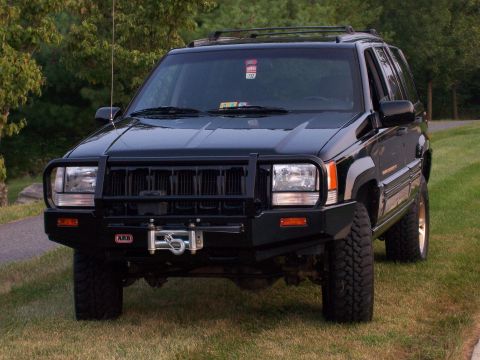 1996 Jeep Grand Cherokee - Front view of a 1996 Jeep Grand Cherokee equipped with an ARB bumper and winch.