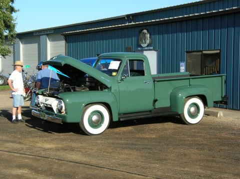 1954 Ford F-250 - Brooks Truck Show, Brooks, OR 8/27/05