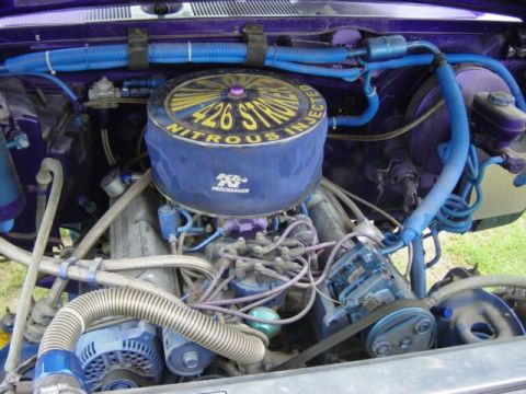 1990 Ford Bronco - Cool engine