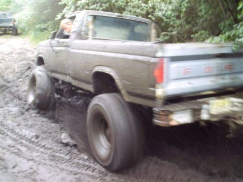 1986 Ford F-250 “tug nut”