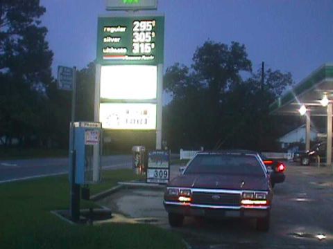 1994 Ford Crown Victoria - Gas price at Clyde's Markt # 50 on 8/31/05