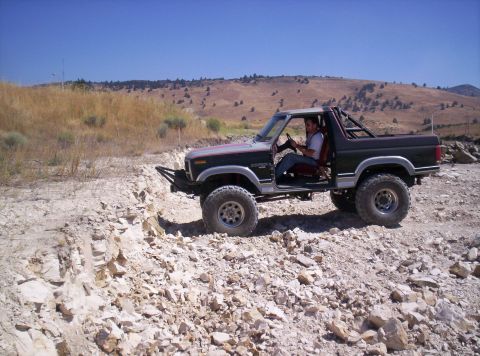 1984 Ford Bronco - Side