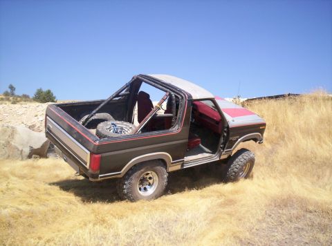 1984 Ford Bronco - Flex 2