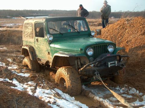 1996 Ford F-250 - First sight i see...Kev's jeep highcentered